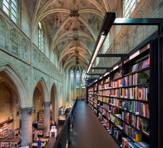 Live interview in boekhandel de Dominicanen met Paul van der Steen